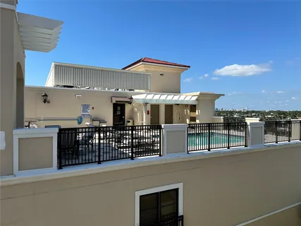 $999,000 | 2401 North Ocean Boulevard, Unit 702, Fort Lauderdale, FL 33305