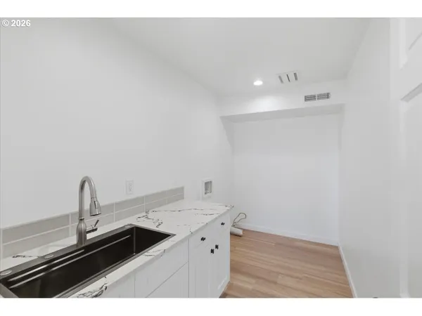 $899,900 | 2455 West 29th Avenue, Eugene, OR 97405