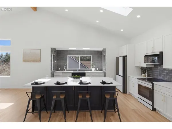 $899,900 | 2455 West 29th Avenue, Eugene, OR 97405