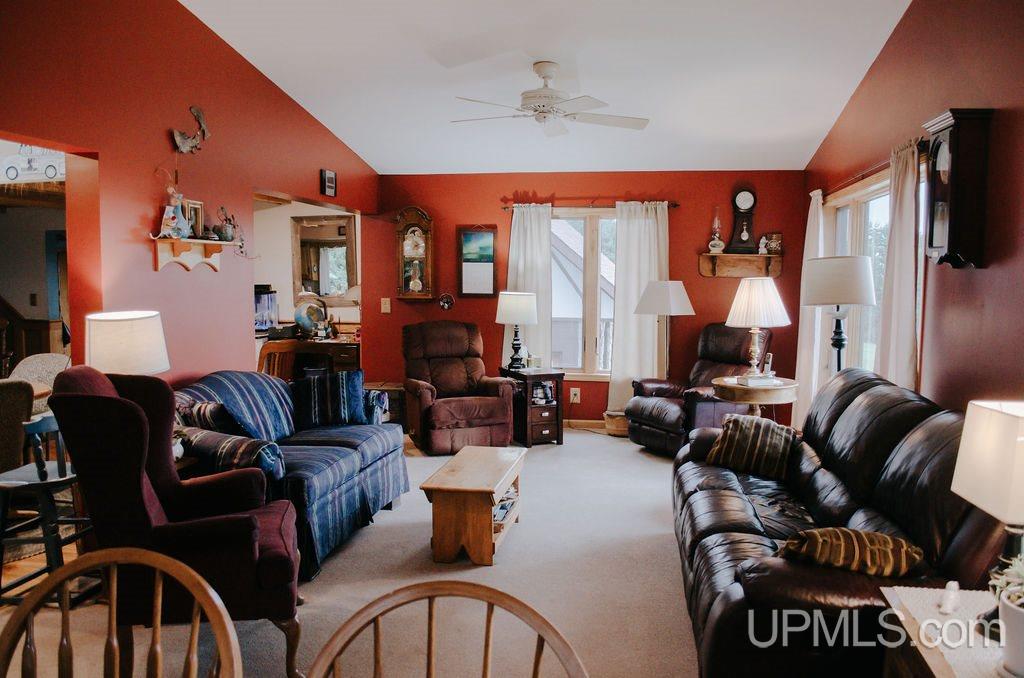 49709 Coal Dock Road Hancock, MI 49930 - Photo 4 of 39 Gallery Image 4