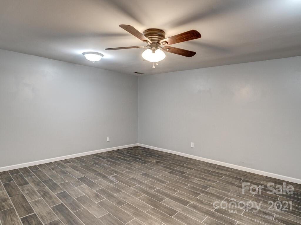 250 McLean Road Weaverville, NC 28787 - Photo 12 of 21 Gallery Image 12