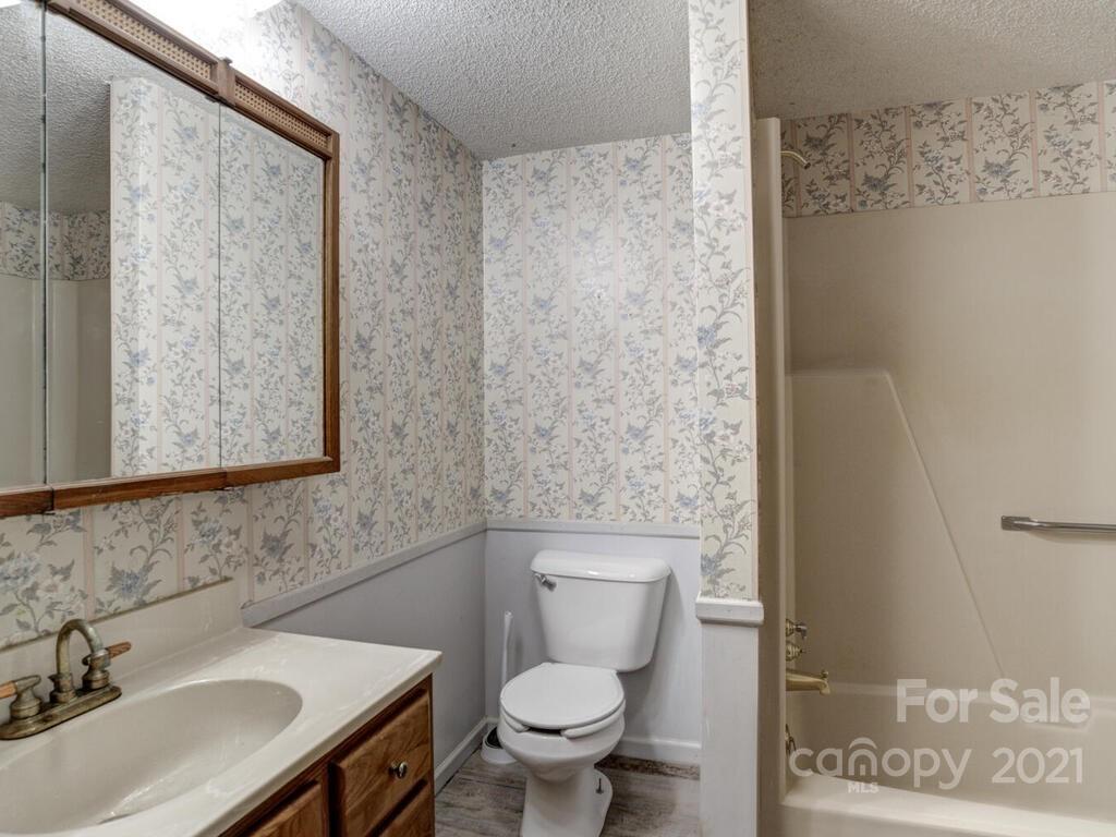 250 McLean Road Weaverville, NC 28787 - Photo 14 of 21 Gallery Image 14