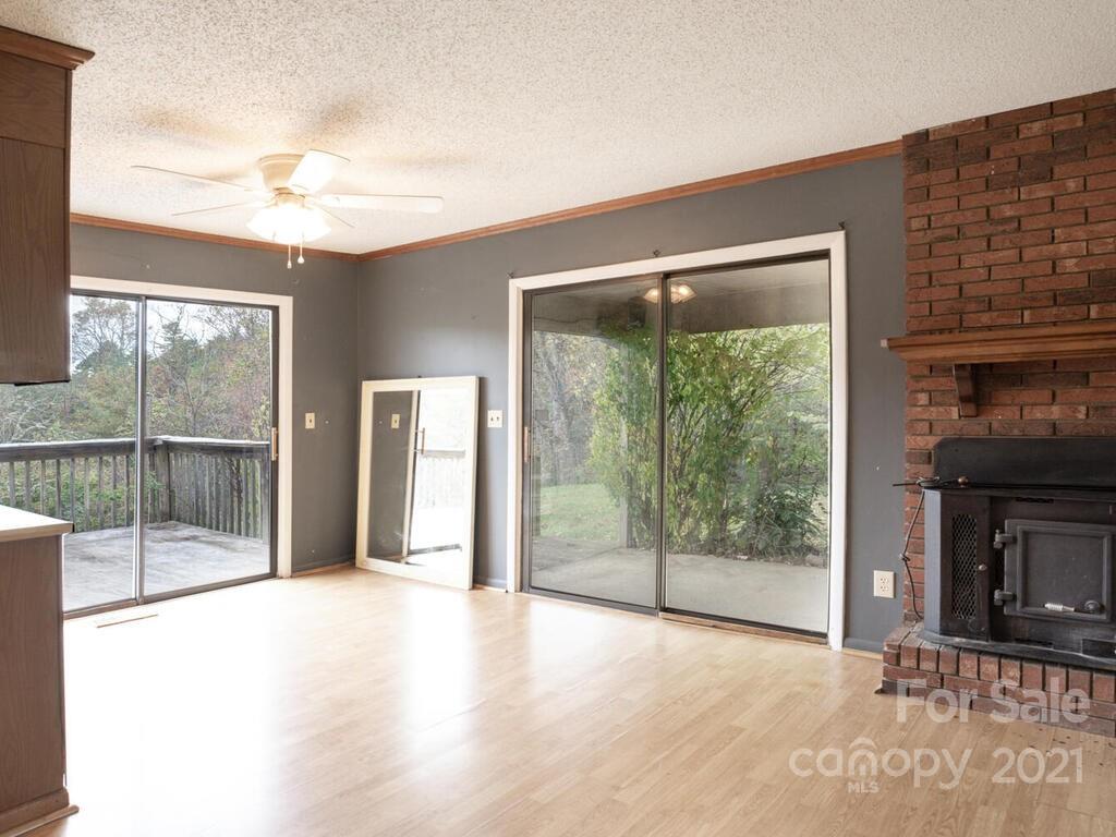 250 McLean Road Weaverville, NC 28787 - Photo 5 of 21 Gallery Image 5