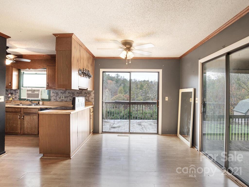 250 McLean Road Weaverville, NC 28787 - Photo 6 of 21 Gallery Image 6