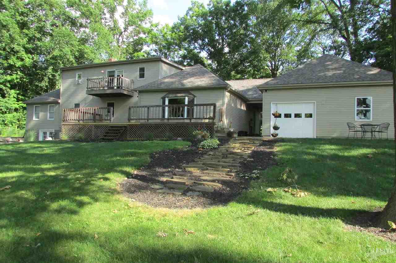 6124 Lower Huntington Road Fort Wayne, IN 46809 - Photo 2 of 30