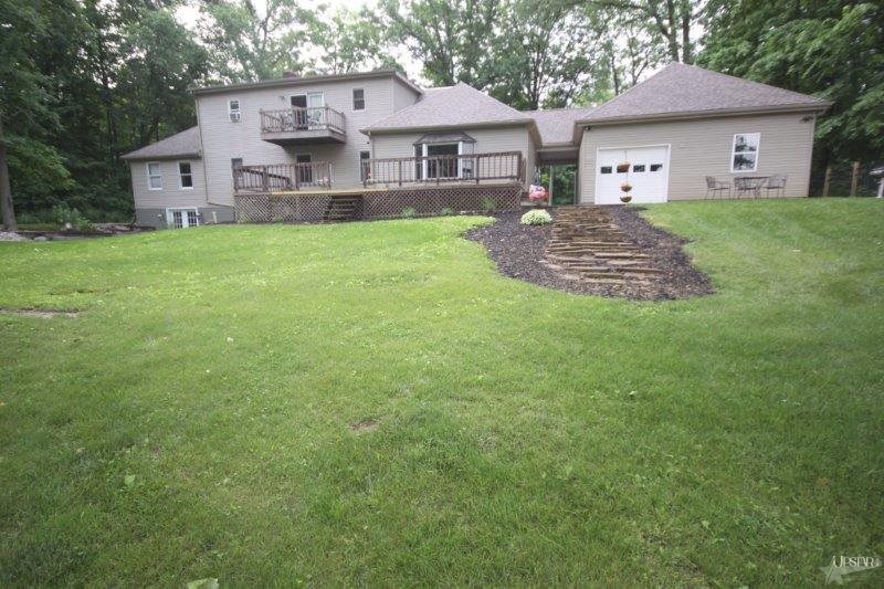 6124 Lower Huntington Road Fort Wayne, IN 46809 - Photo 23 of 30