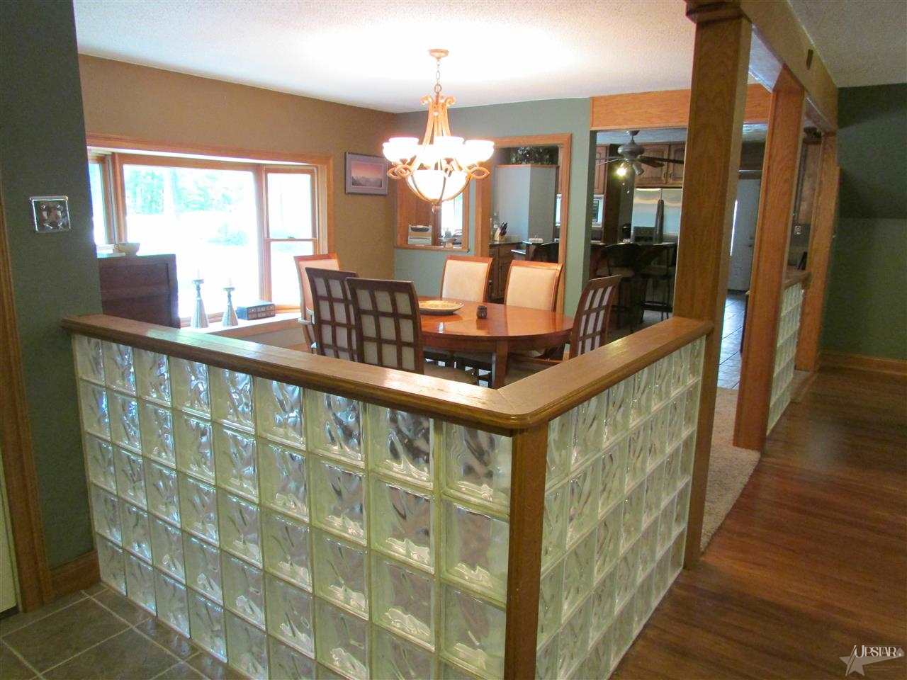 6124 Lower Huntington Road Fort Wayne, IN 46809 - Photo 7 of 30