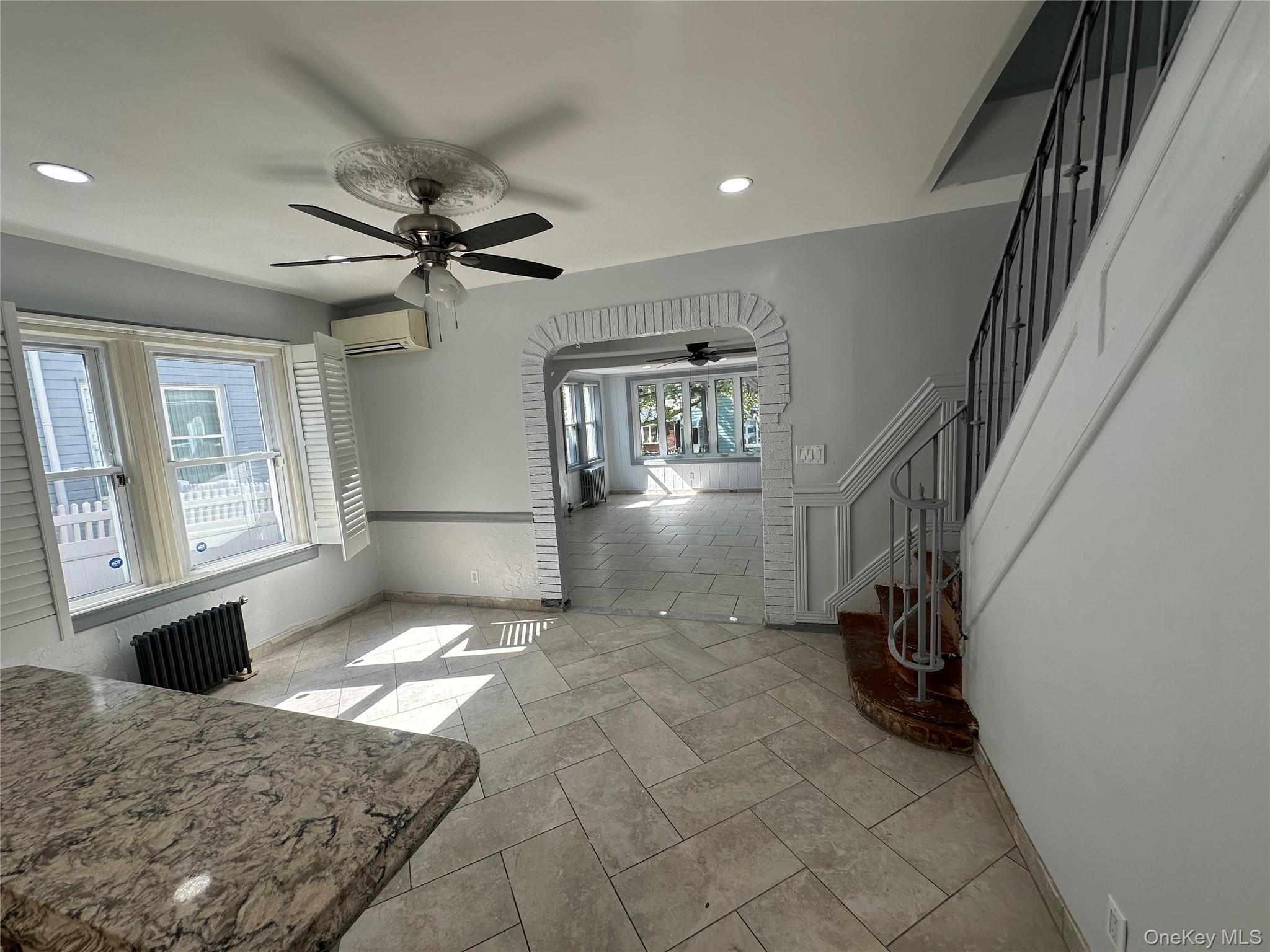 73-32 53rd Road Queens, NY 11378 - Photo 3 of 18