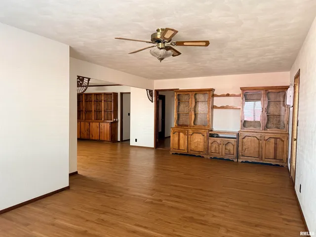 $234,900 | 24188 East County Highway, Canton, IL 61520