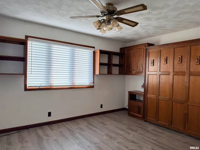 $234,900 | 24188 East County Highway, Canton, IL 61520