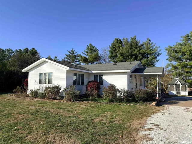 $234,900 | 24188 East County Highway, Canton, IL 61520