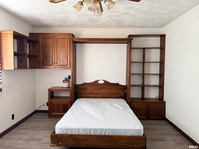 $234,900 | 24188 East County Highway, Canton, IL 61520