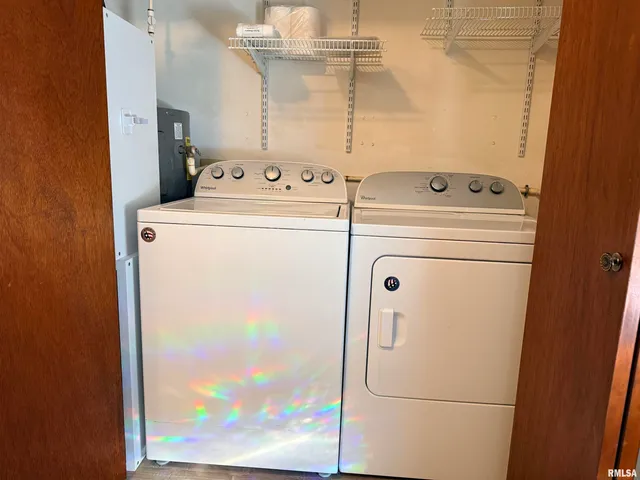 $234,900 | 24188 East County Highway, Canton, IL 61520