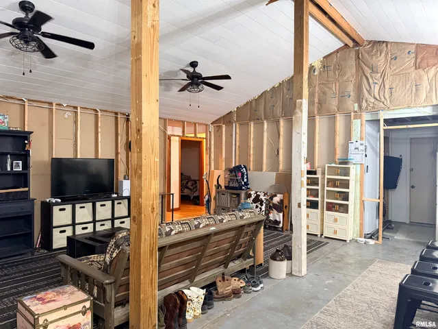 $234,900 | 24188 East County Highway, Canton, IL 61520