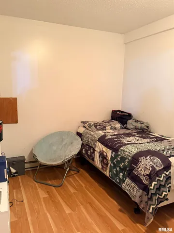 $234,900 | 24188 East County Highway, Canton, IL 61520