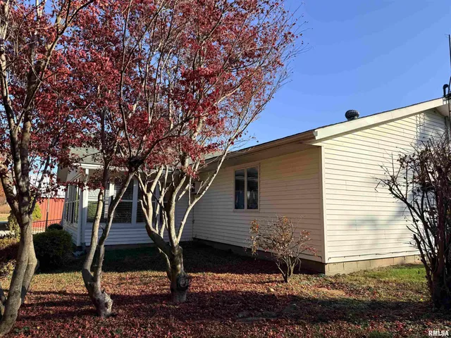 $234,900 | 24188 East County Highway, Canton, IL 61520