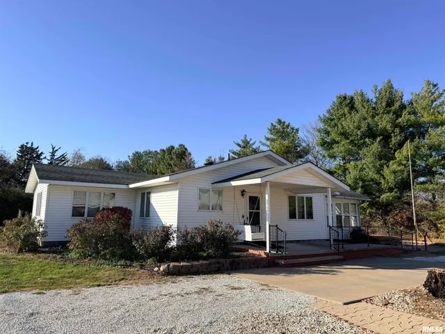 $234,900 | 24188 East County Highway, Canton, IL 61520