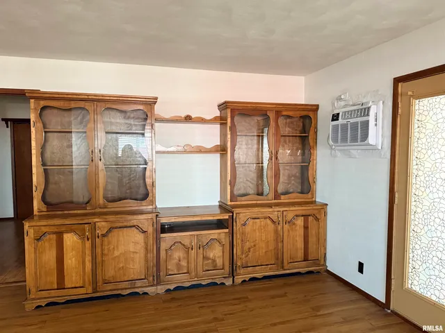 $234,900 | 24188 East County Highway, Canton, IL 61520