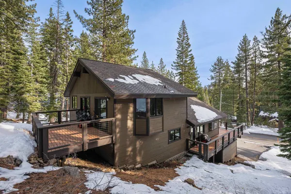 $1,950,000 | 960 Ward Creek Boulevard, Tahoe City, CA 96145