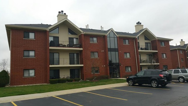 18136 Rita Road, Unit 3A Tinley Park, IL 60477 - Photo 1 of 13