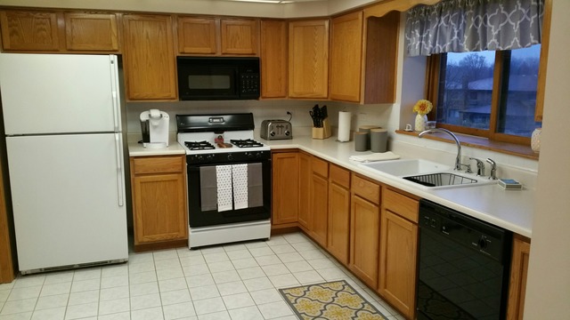 18136 Rita Road, Unit 3A Tinley Park, IL 60477 - Photo 4 of 13