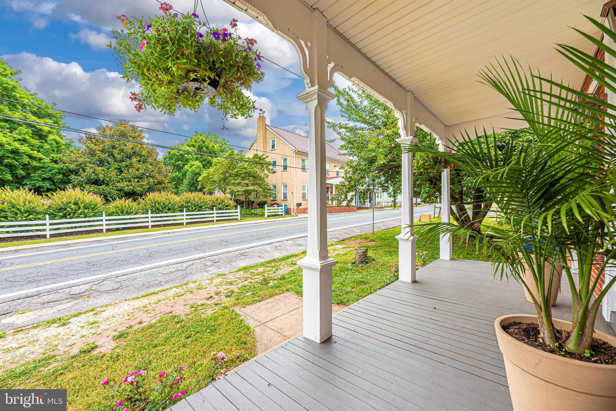 8206 Rocky Ridge Road Thurmont, MD 21788 - Photo 8 of 69 Front Porch