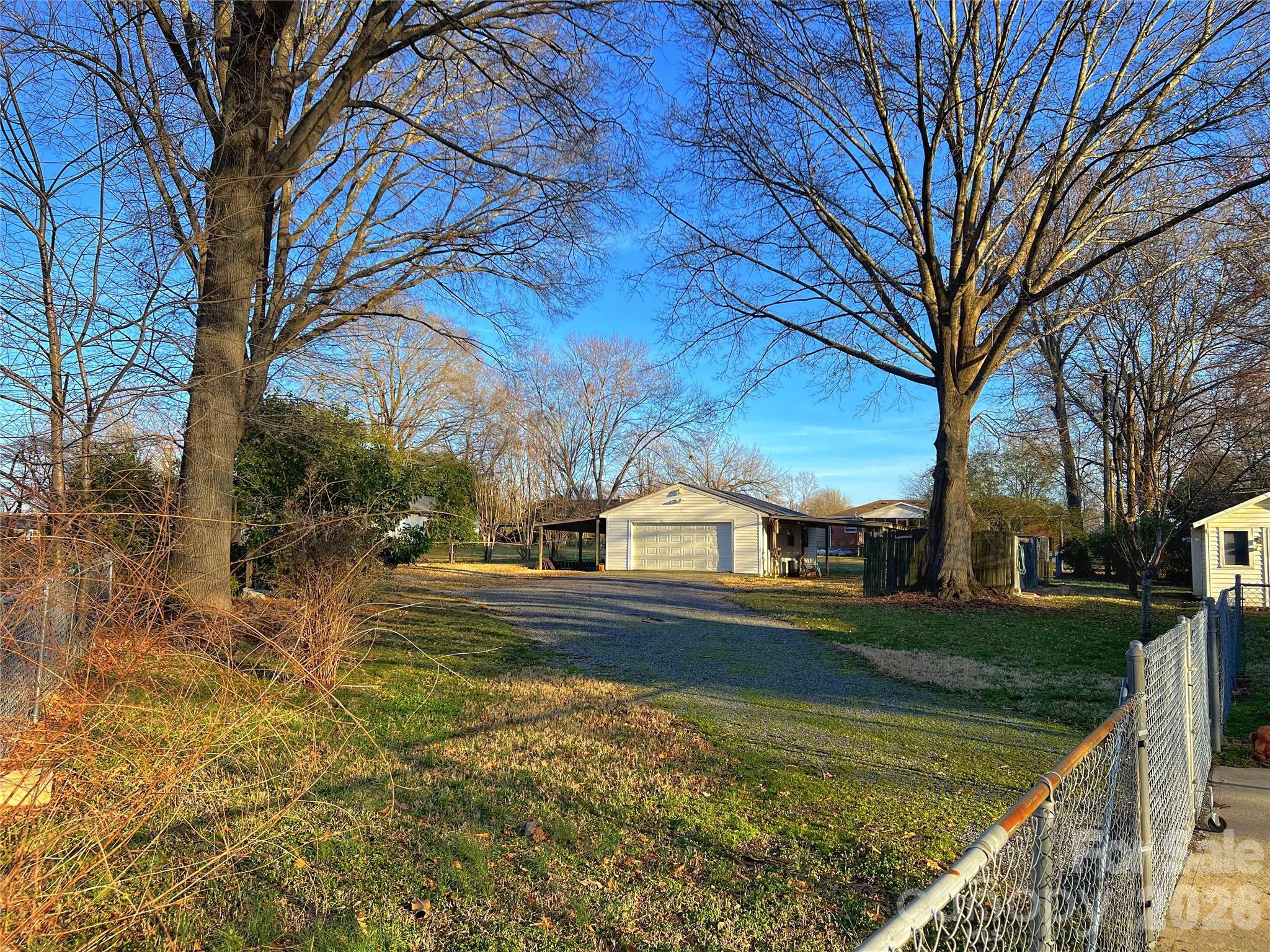 1308 Stallings Road Matthews, NC 28104 - Photo 6 of 33
