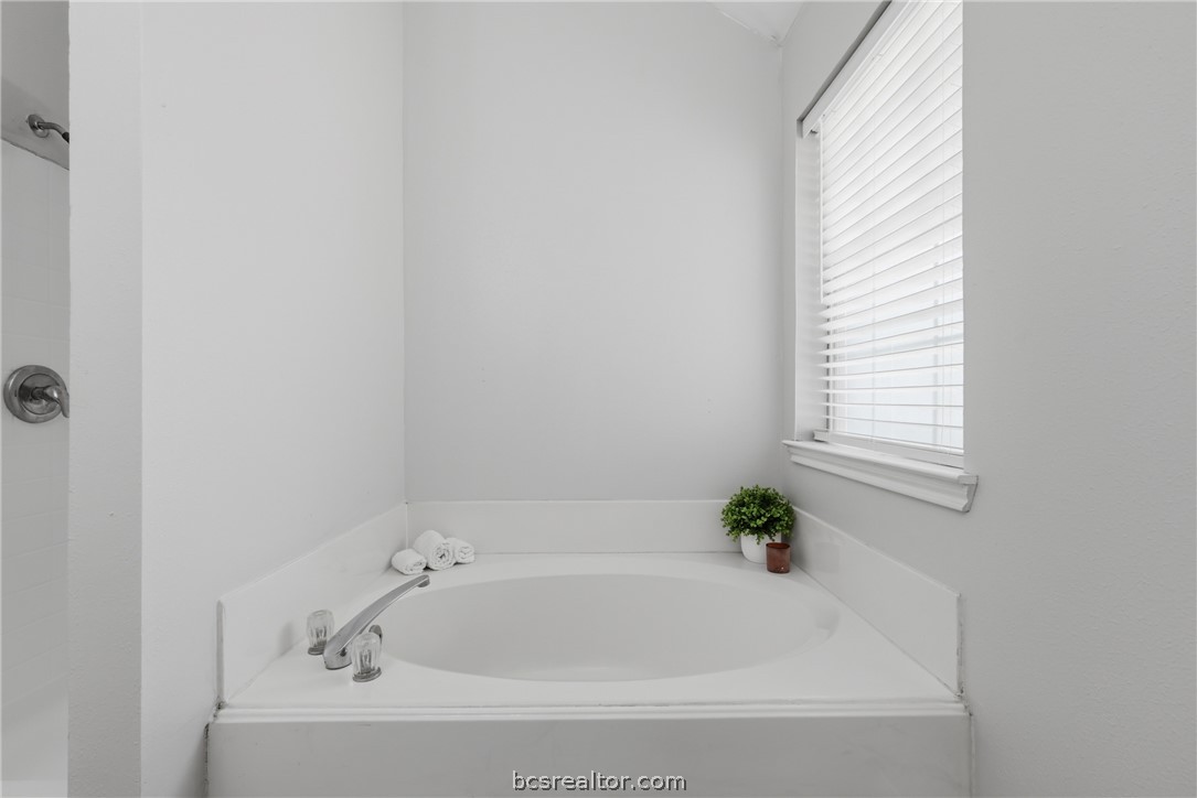 1707 Beaver Pond Court Bryan, TX 77807 - Photo 20 of 33