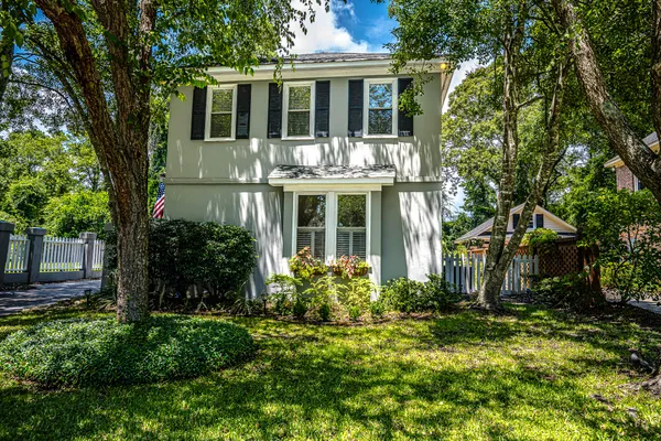 $835,000 | 1023 Plantation Court, Mount Pleasant, SC 29464