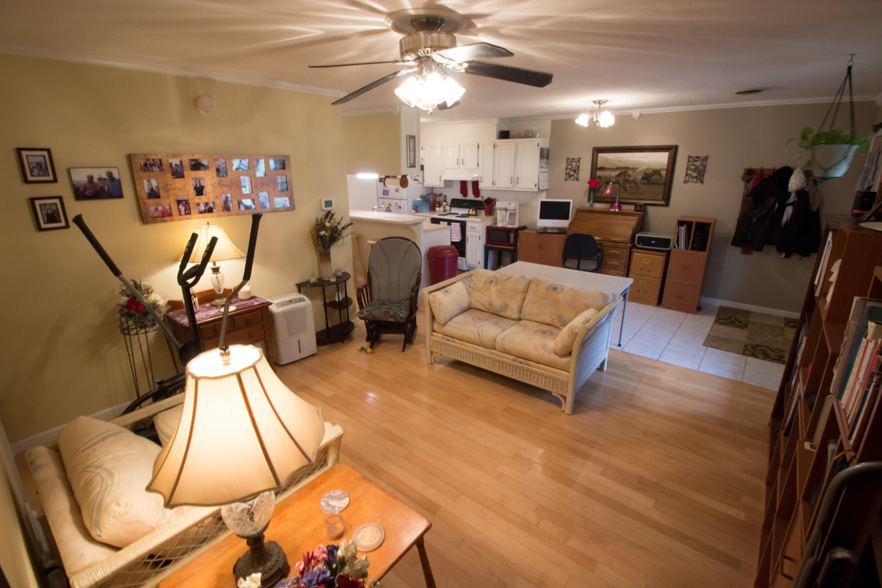 2702 Sood Road, Unit 4 Knoxville, TN 37921 - Photo 7 of 17 Living room