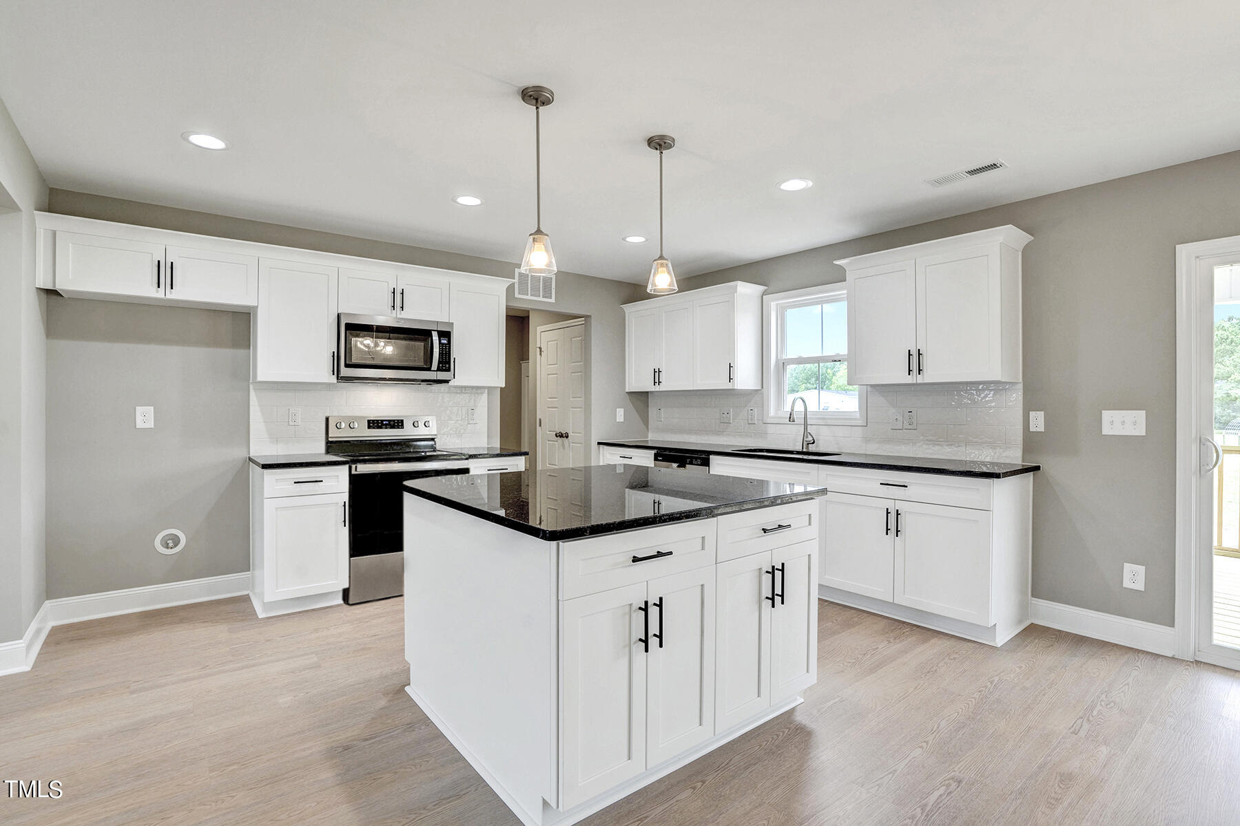 45 Rocks Edge Lane Smithfield, NC 27577 - Photo 9 of 30 Kitchen