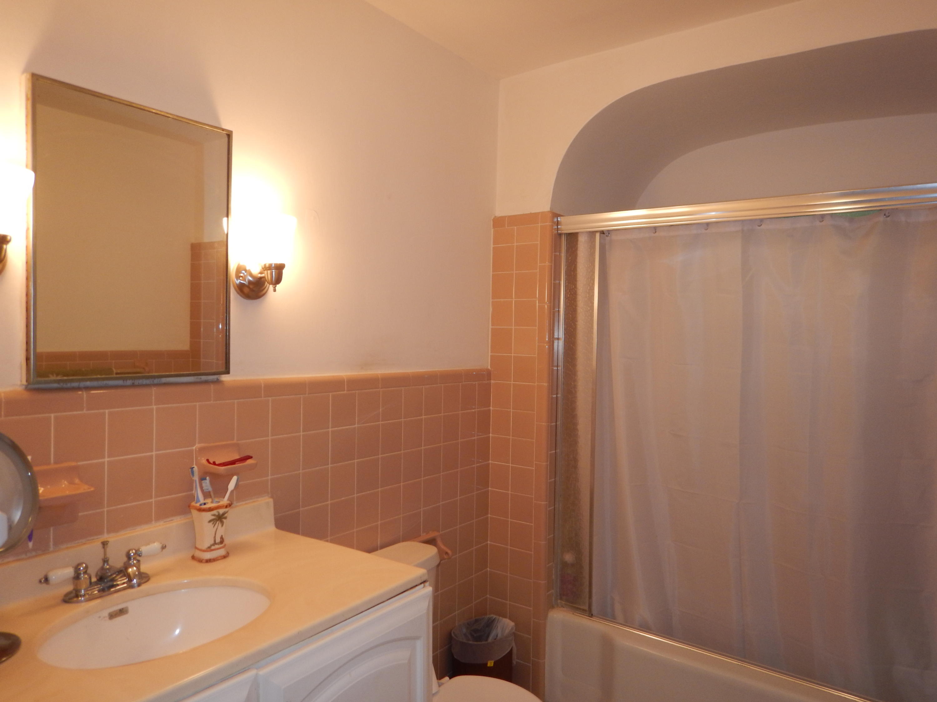 701 South 7th Street Fort Pierce, FL 34950 - Photo 9 of 10 Bathroom