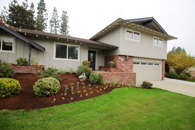 368 South Oak Drive Reedley, CA 93654 - Photo 3 of 41 Gallery Image 3