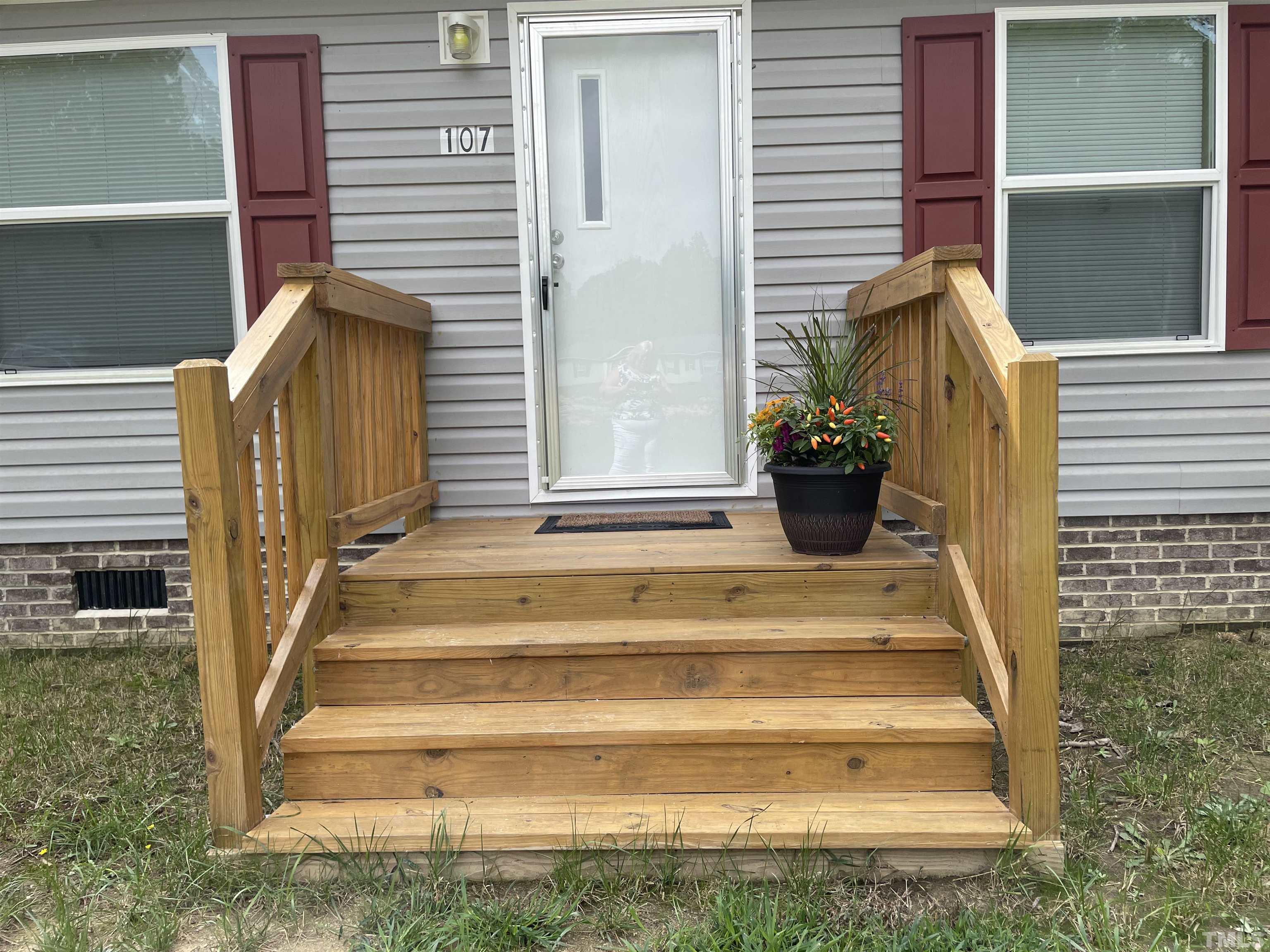 107 Harris Road Louisburg, NC 27549 - Photo 2 of 16 Gallery Image 2
