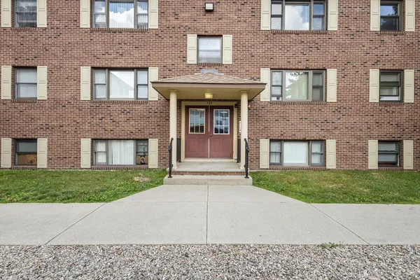 $229,900 | 135 Vale Street, Unit 16, Fall River, MA 02724