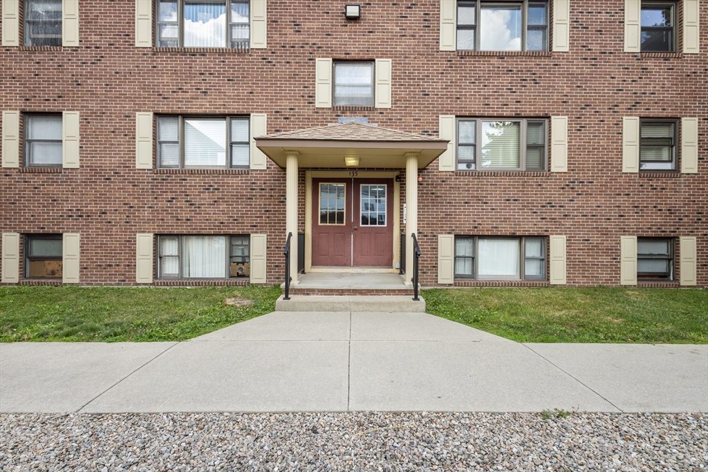 135 Vale Street, Unit 16 Fall River, MA 02724 - Photo 1 of 29