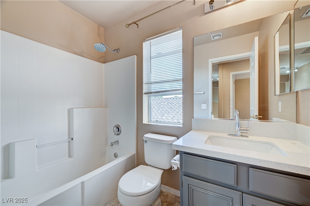 1829 North Drifters Peak Street Las Vegas, NV 89144 - Photo 16 of 33