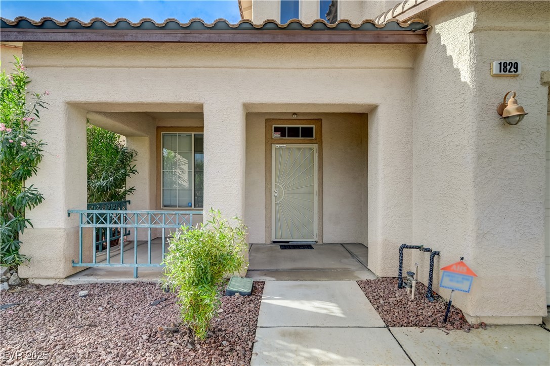 1829 North Drifters Peak Street Las Vegas, NV 89144 - Photo 2 of 33