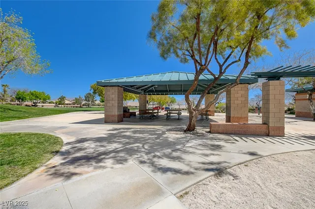 $2,100 | 1829 North Drifters Peak Street, Las Vegas, NV 89144