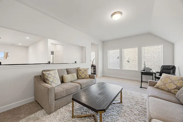 $3,400 | 20923 Carriage Harness Way, Tomball, TX 77377