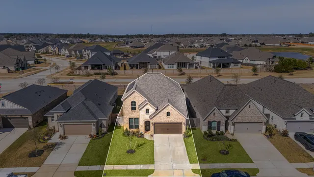 $3,400 | 20923 Carriage Harness Way, Tomball, TX 77377