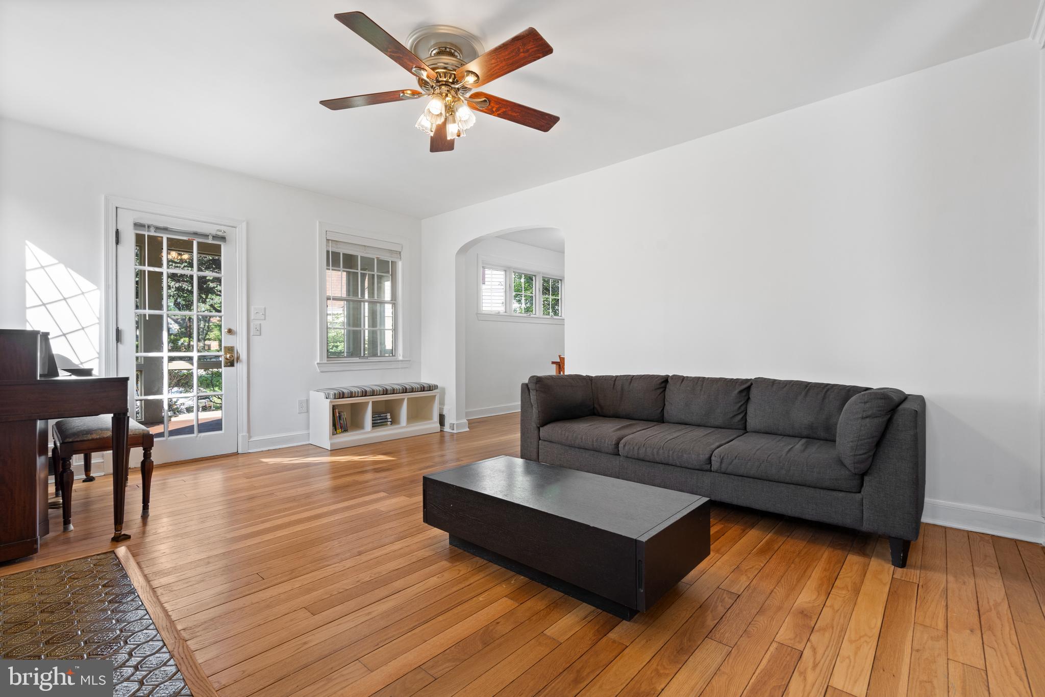2022 Lansdowne Way Silver Spring, MD 20910 - Photo 6 of 44