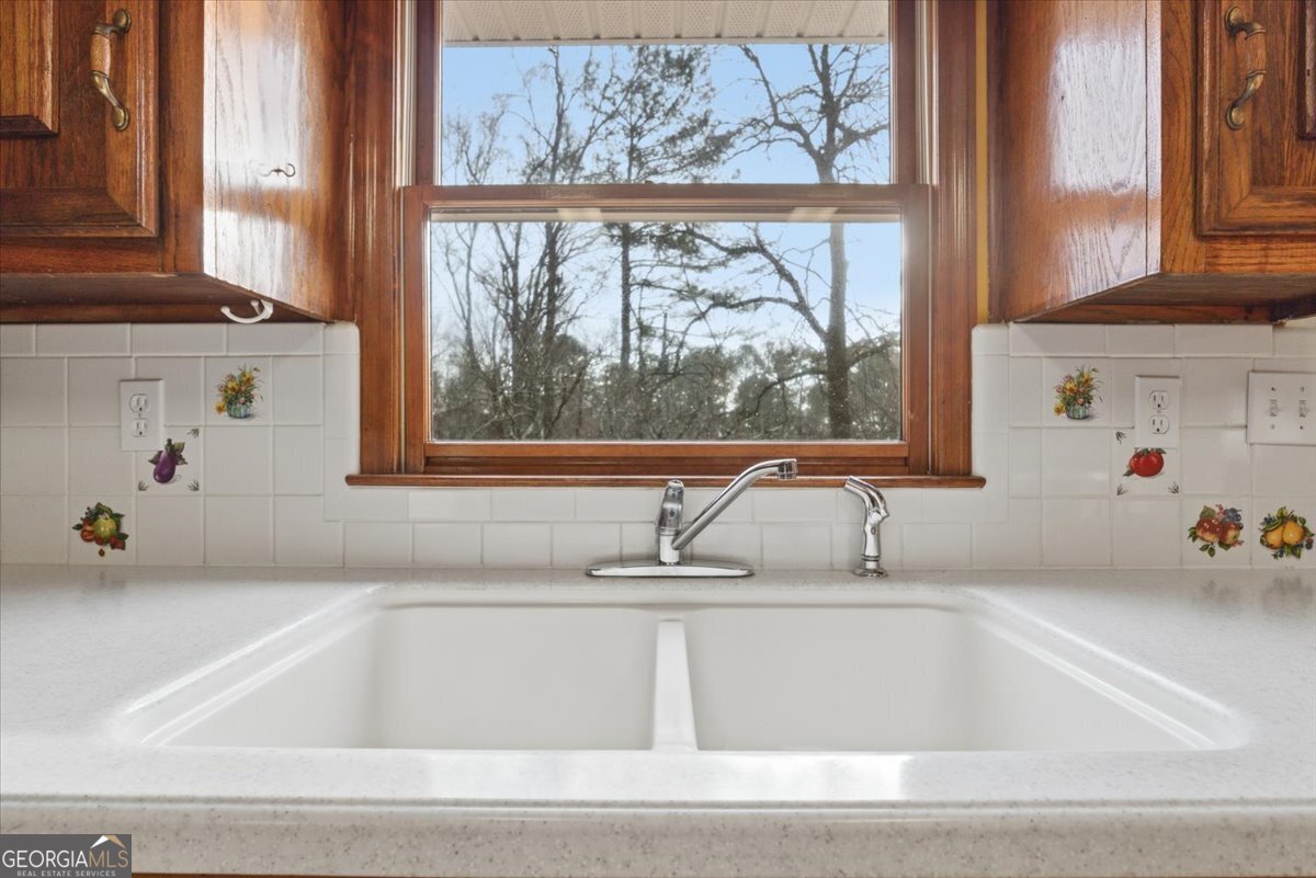 229 Meadows Road Newborn, GA 30056 - Photo 15 of 54