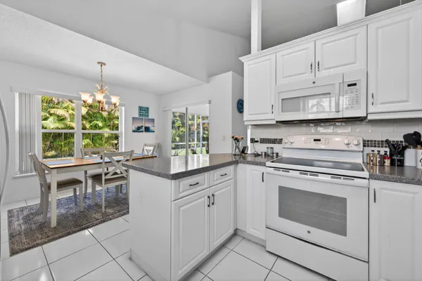$429,000 | 4325 Southeast Scotland Cay Way, Stuart, FL 34997