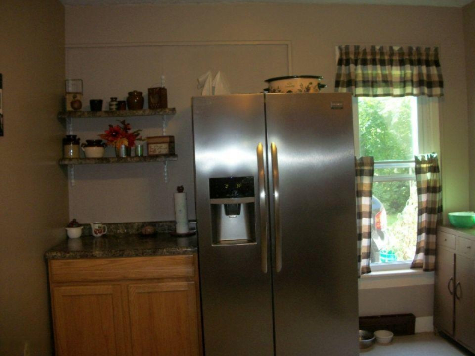 119 South Hooker Avenue Three Rivers, MI 49093 - Photo 6 of 11 119SHookerKitch1