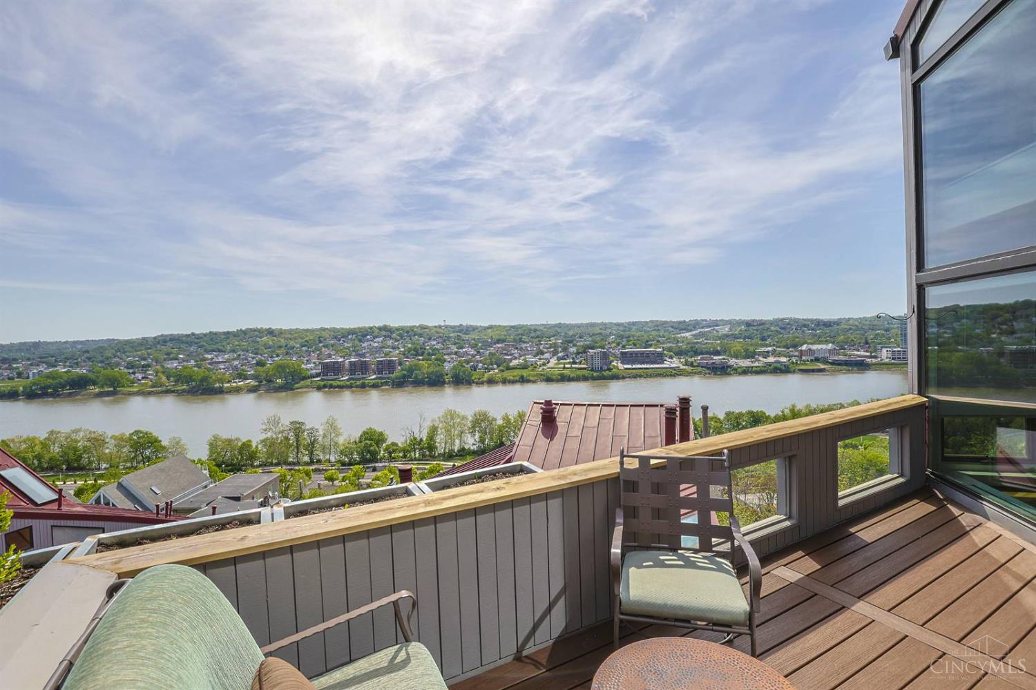1022 Hatch Street Cincinnati, OH 45202 - Photo 40 of 50