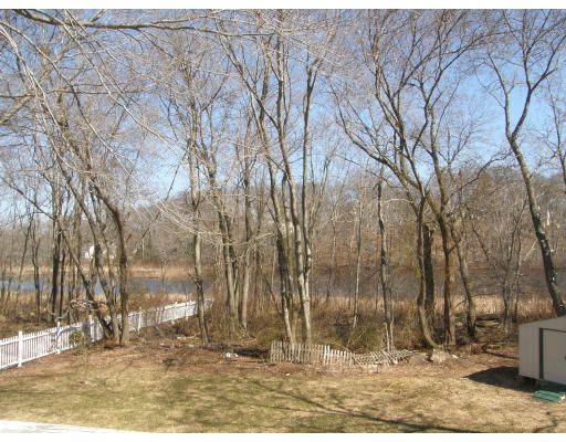 24 Curtis Road Canton, MA 02021 - Photo 3 of 10 Gallery Image 3