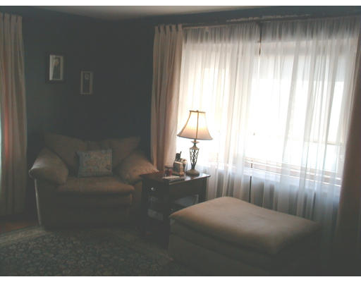 24 Curtis Road Canton, MA 02021 - Photo 9 of 10 Gallery Image 9