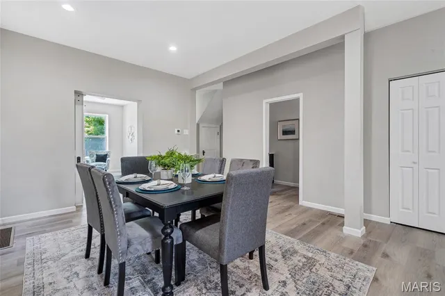 $299,000 | 3447 Dunnica Avenue, St. Louis, MO 63118