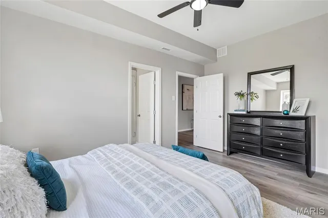 $299,000 | 3447 Dunnica Avenue, St. Louis, MO 63118